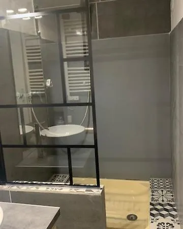 Logement Sur Pte Cour, Rez De Chaussee, Wifi, Clim Vedène Exterior foto