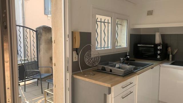 Apartment Sur Pte Cour, Rez De Chaussee, Wifi, Clim *