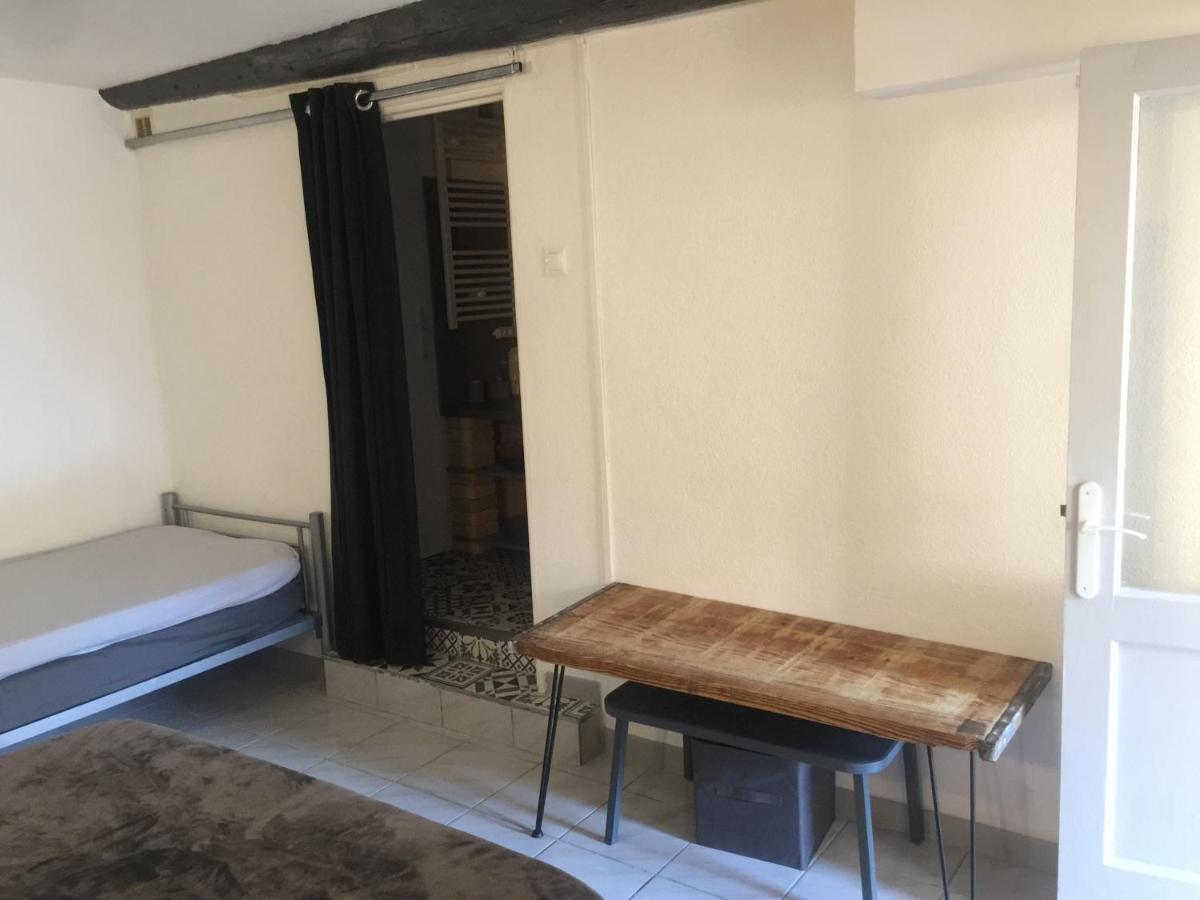 Apartment Sur Pte Cour, Rez De Chaussee, Wifi, Clim *