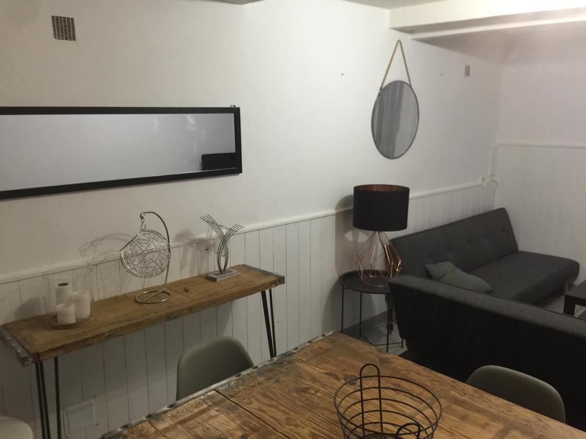 Sur Pte Cour, Rez De Chaussee, Wifi, Clim Apartment Vedène